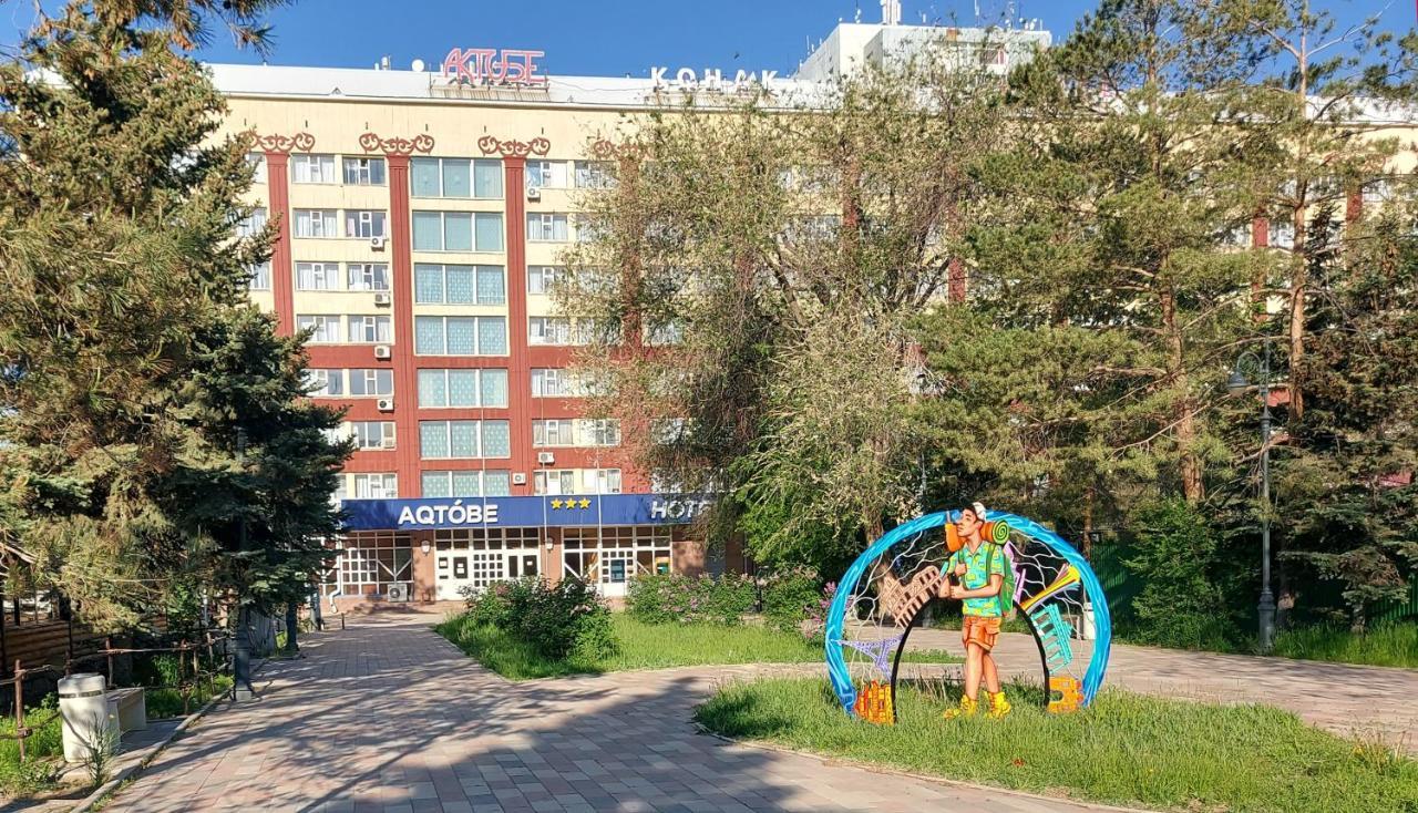 Aktobe Hotel Exterior foto