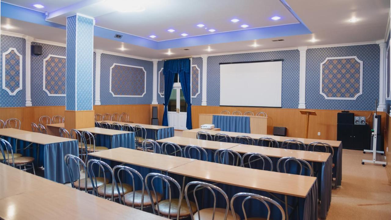 Aktobe Hotel Exterior foto